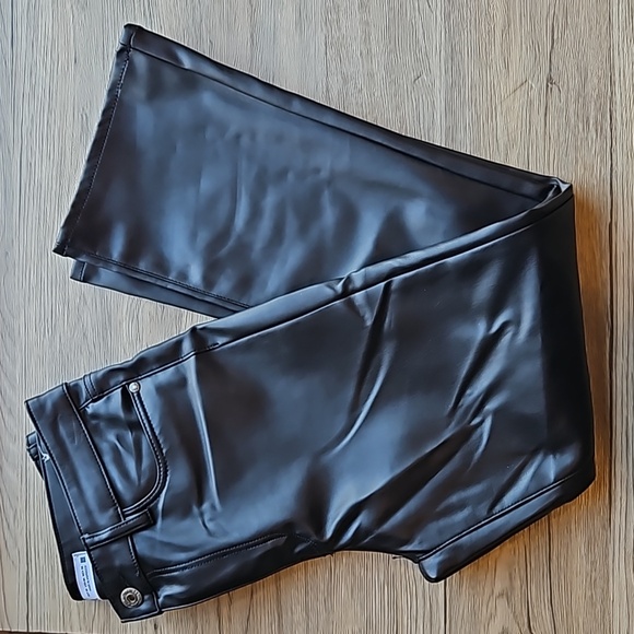 Zara Black Vegan Leather Slight Flare Cropped Pants 4 NWOT - Picture 7 of 8